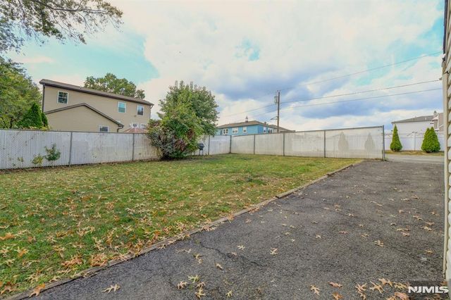 149 Charles Street, Secaucus, NJ 07094