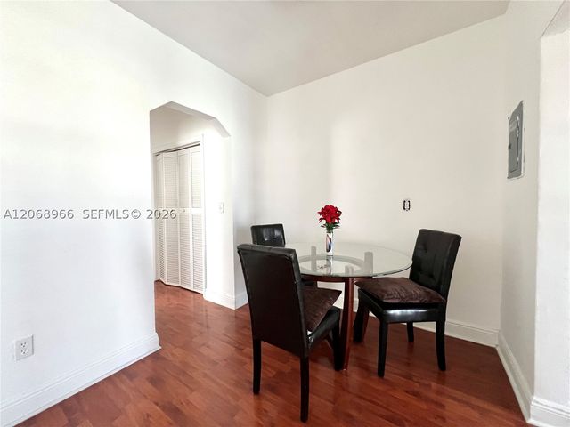 450 77th St 6, Miami Beach, FL 33141