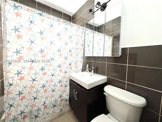 450 77th St 6, Miami Beach, FL 33141