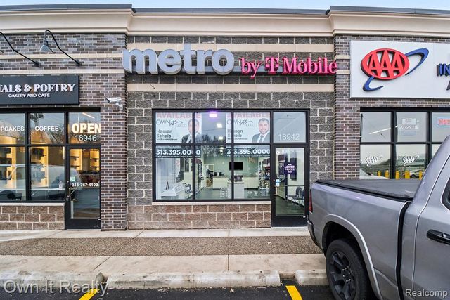 18950 Ford Road, Detroit, MI 48228