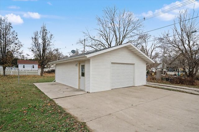 316 1st Avenue SE, Mt Vernon, IA 52314