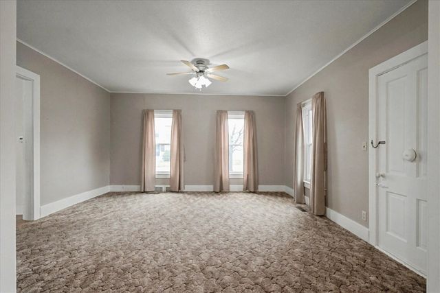 316 1st Avenue SE, Mt Vernon, IA 52314