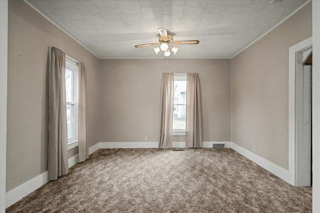 316 1st Avenue SE, Mt Vernon, IA 52314