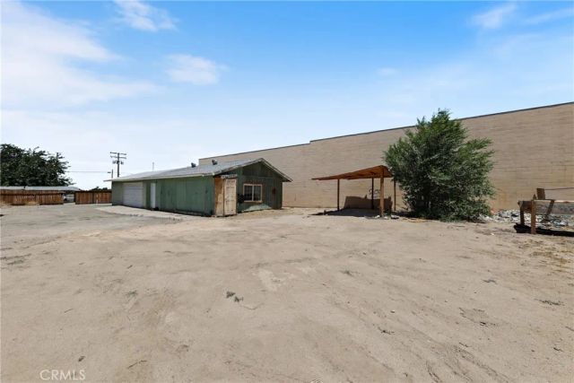 7812 Pearblossom, Littlerock, CA 93543