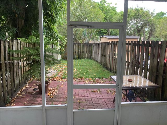 14148 SW 93rd Ln 14148, Miami, FL 33186