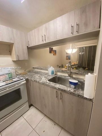 14148 SW 93rd Ln 14148, Miami, FL 33186