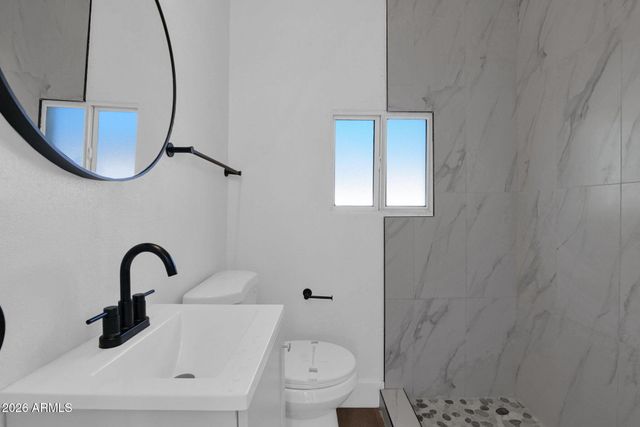 315 E Carol Avenue, Phoenix, AZ 85020