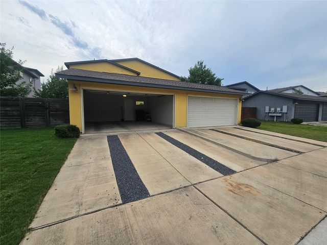 8721 Whitter DR B, Austin, TX 78747