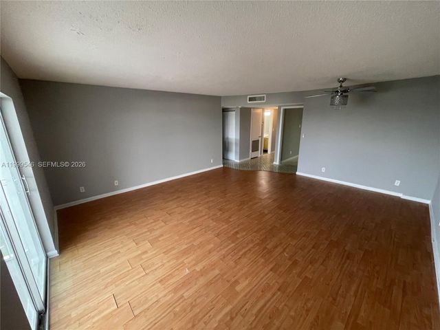 4751 NW 21st St 611, Lauderhill, FL 33313