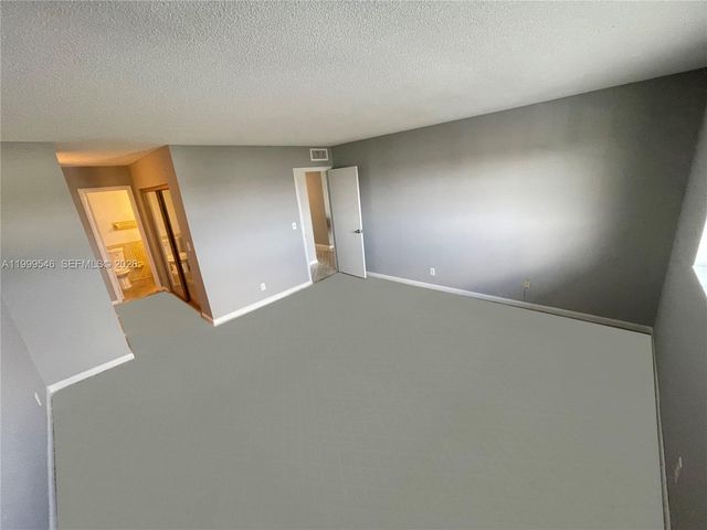 4751 NW 21st St 611, Lauderhill, FL 33313