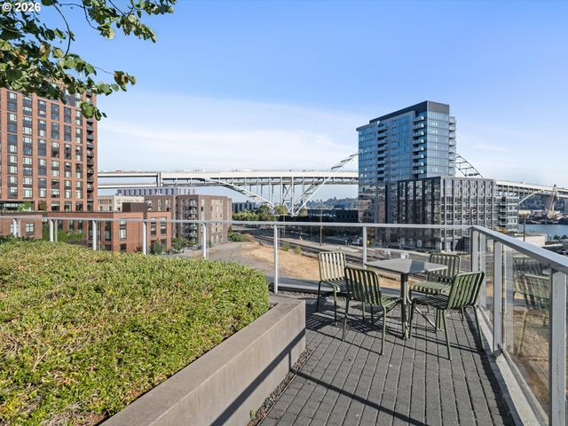 1150 Nw QUIMBY St 326, Portland, OR 97209