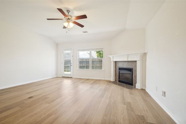 1212 Villa Paloma Boulevard, Little Elm, TX 75068