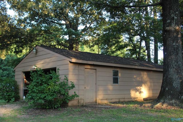 51 Spring Valley Trail, Hartselle, AL 35640