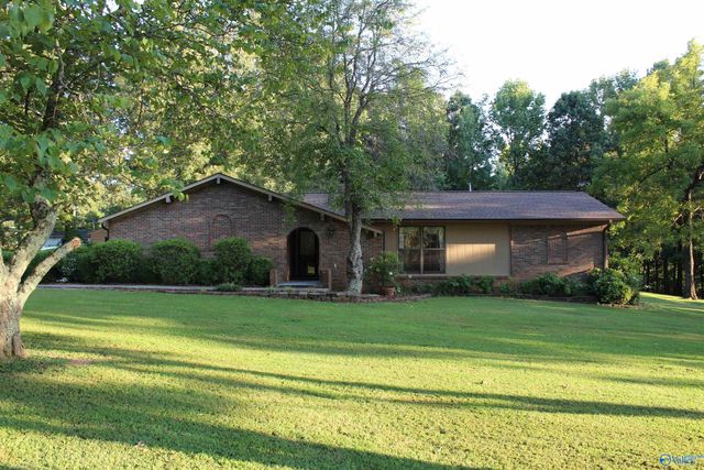 51 Spring Valley Trail, Hartselle, AL 35640
