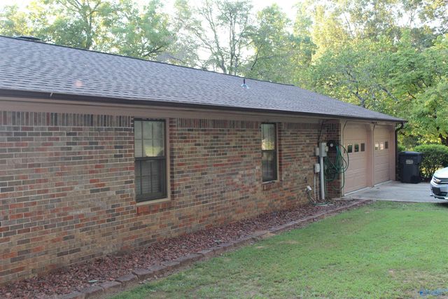 51 Spring Valley Trail, Hartselle, AL 35640