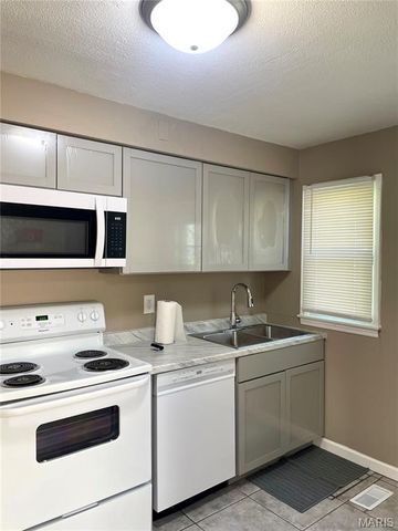 1224 KILGORE DRIVE, Bellefontaine Nghbrs, MO 63137