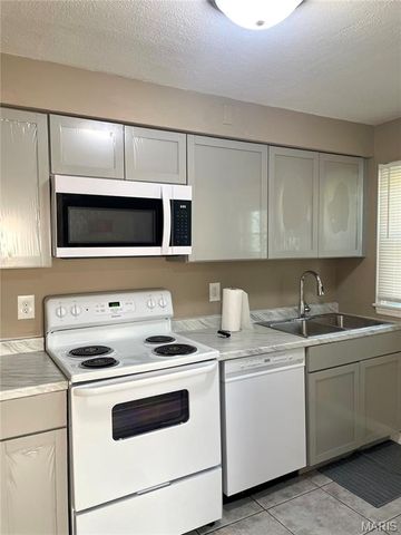 1224 KILGORE DRIVE, Bellefontaine Nghbrs, MO 63137