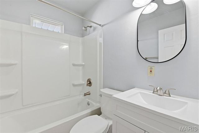 613 Jasmin Drive, Kirkwood, MO 63122