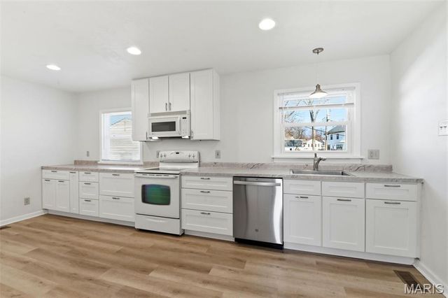 613 Jasmin Drive, Kirkwood, MO 63122