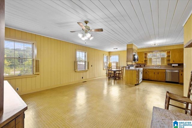 1201 LINCOLN AVENUE, Oneonta, AL 35121