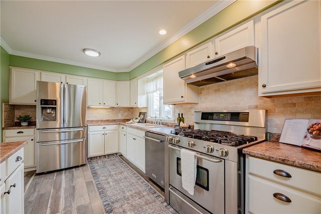 896 Plank Road, Penfield, NY 14526