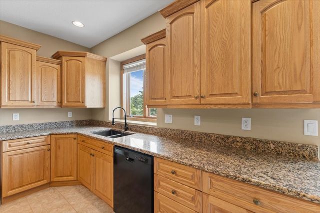 704 SW Coventry Circle, Ankeny, IA 50023