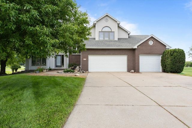 704 SW Coventry Circle, Ankeny, IA 50023