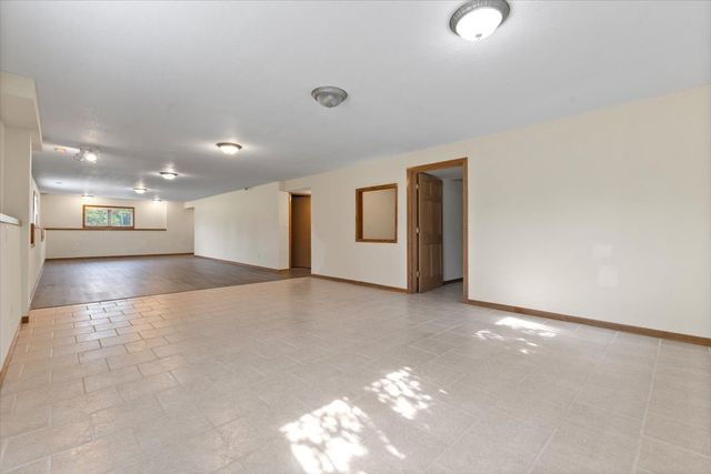 704 SW Coventry Circle, Ankeny, IA 50023