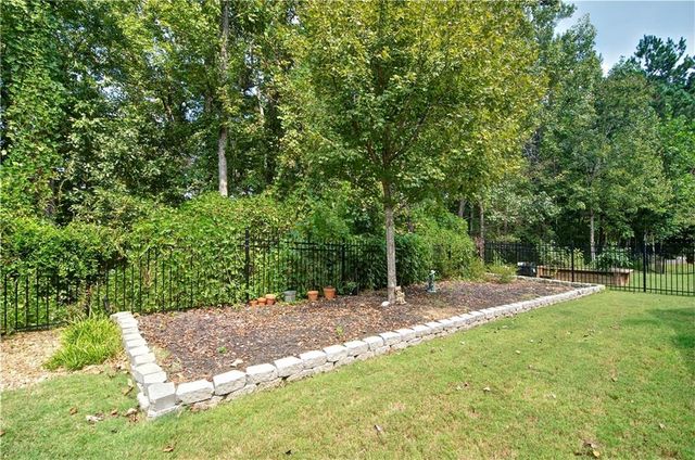 872 Whisperwood Trail, Acworth, GA 30102