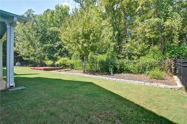 872 Whisperwood Trail, Acworth, GA 30102