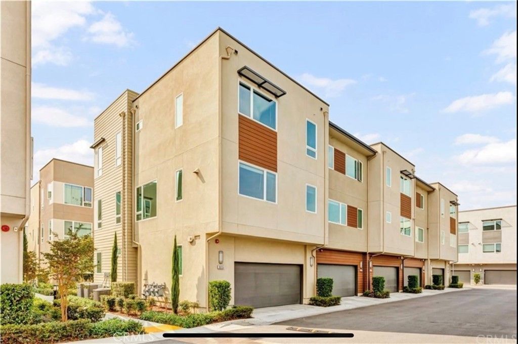 8016 PRIVET LN, Downey, CA 90241