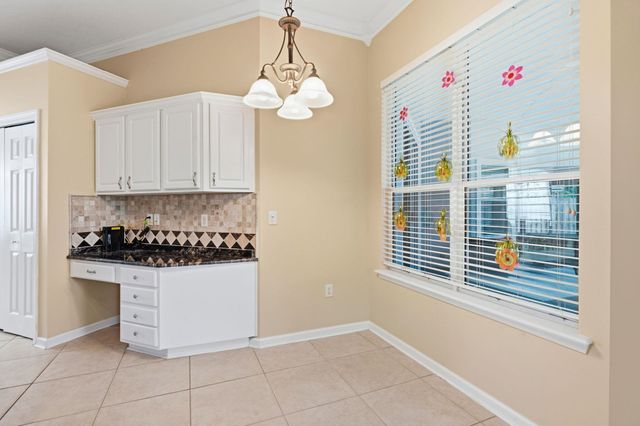 212 Whisper Ridge Dr, St Augustine, FL 32092