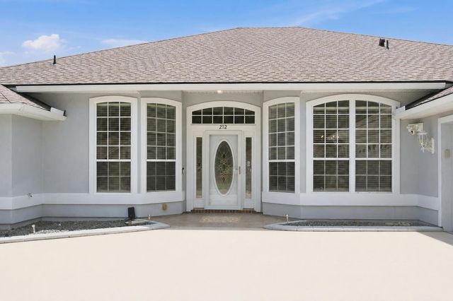 212 Whisper Ridge Dr, St Augustine, FL 32092
