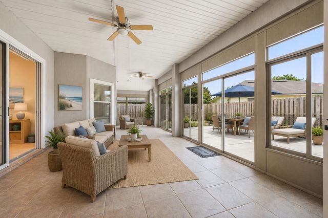 212 Whisper Ridge Dr, St Augustine, FL 32092