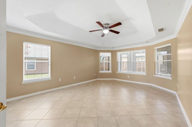212 Whisper Ridge Dr, St Augustine, FL 32092