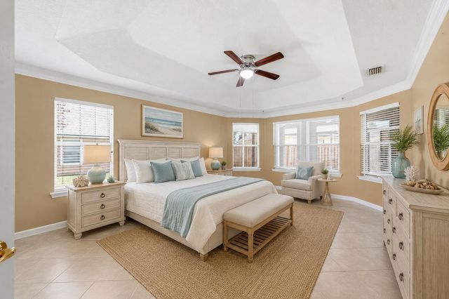212 Whisper Ridge Dr, St Augustine, FL 32092