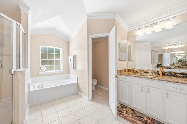 212 Whisper Ridge Dr, St Augustine, FL 32092