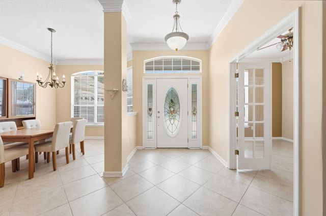 212 Whisper Ridge Dr, St Augustine, FL 32092