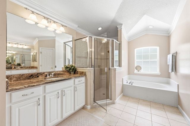 212 Whisper Ridge Dr, St Augustine, FL 32092