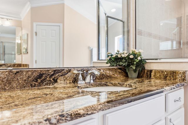 212 Whisper Ridge Dr, St Augustine, FL 32092
