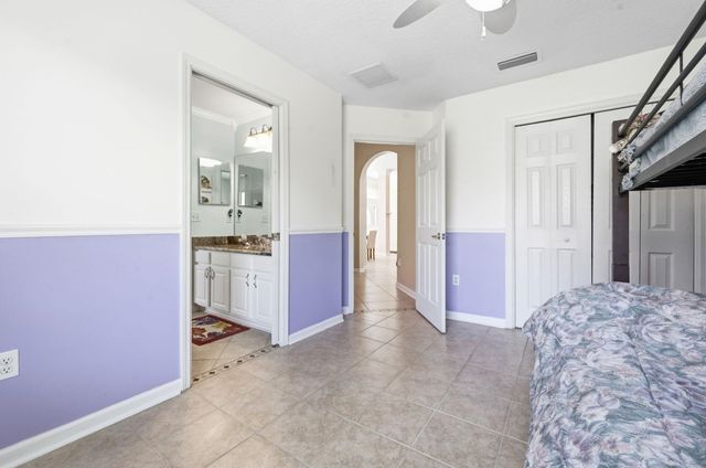 212 Whisper Ridge Dr, St Augustine, FL 32092