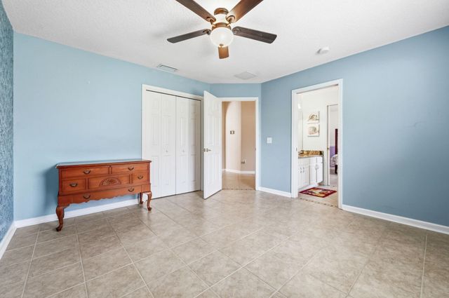 212 Whisper Ridge Dr, St Augustine, FL 32092
