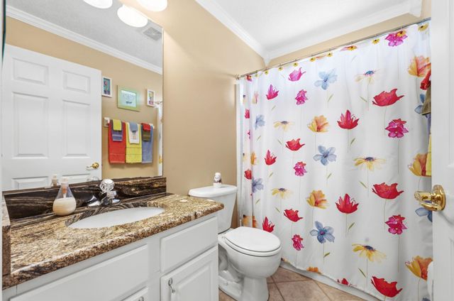 212 Whisper Ridge Dr, St Augustine, FL 32092