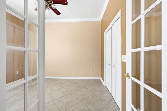 212 Whisper Ridge Dr, St Augustine, FL 32092