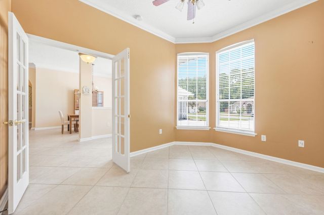 212 Whisper Ridge Dr, St Augustine, FL 32092