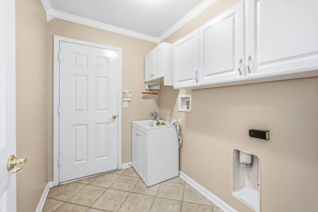 212 Whisper Ridge Dr, St Augustine, FL 32092