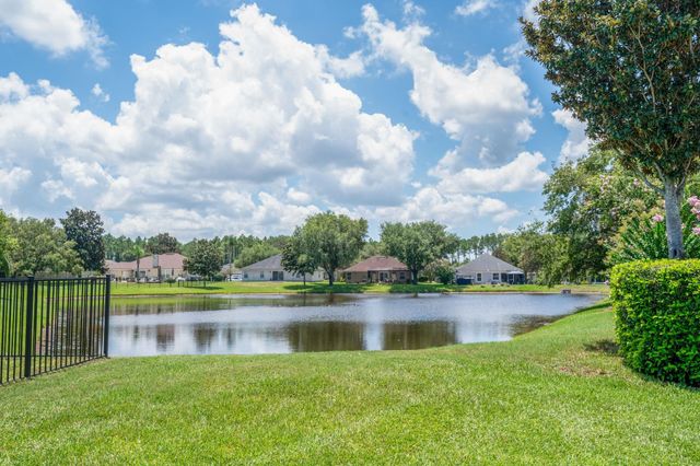 212 Whisper Ridge Dr, St Augustine, FL 32092