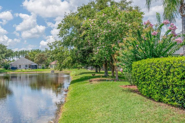 212 Whisper Ridge Dr, St Augustine, FL 32092