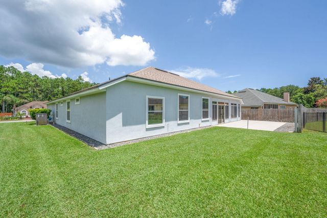212 Whisper Ridge Dr, St Augustine, FL 32092