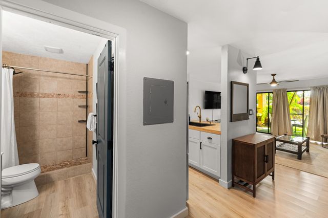 1299 Uluniu Rd Apt C105 105, Kihei, HI 96753